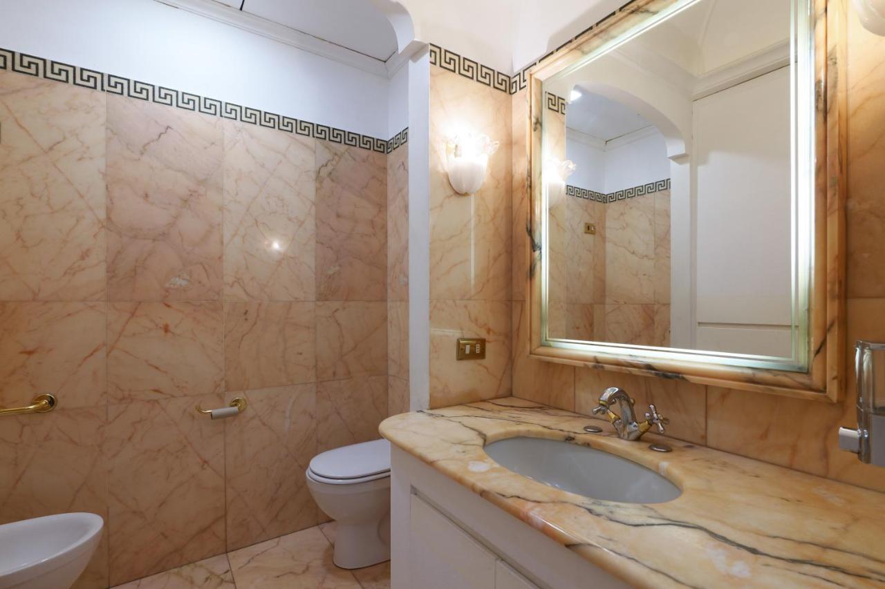 Luxury Galleria Apt - Milan Duomo Buitenkant foto