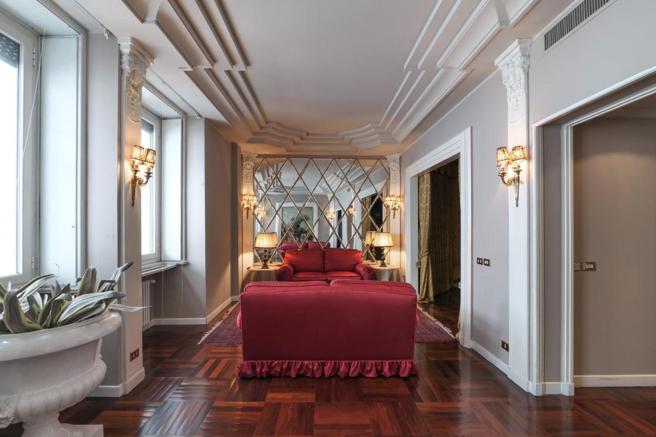 Luxury Galleria Apt - Milan Duomo Buitenkant foto